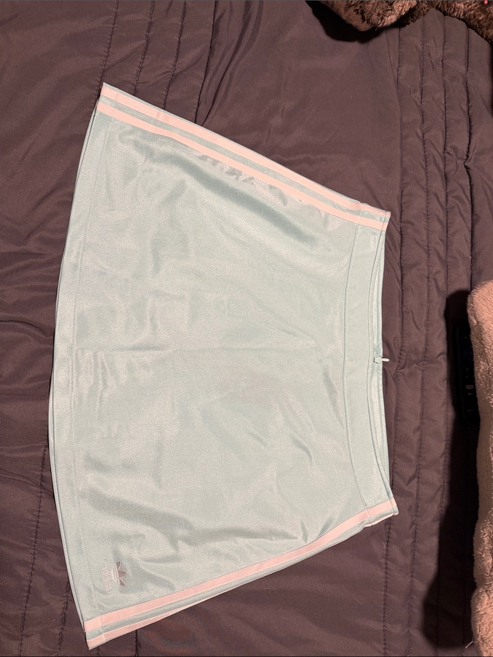 adidas Light Mint Green and White Athletic Skirt